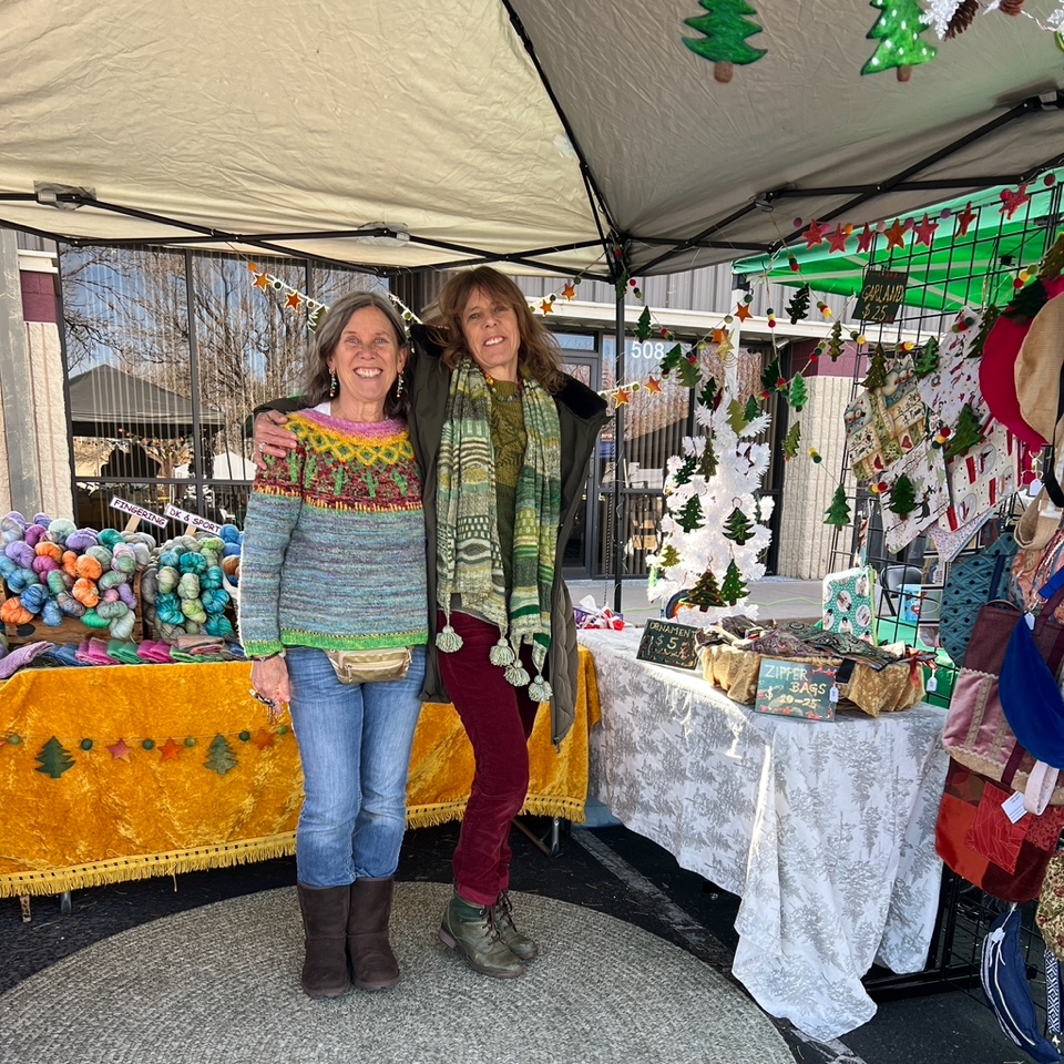 Paperdag Yarns and Filzfreund shared booth