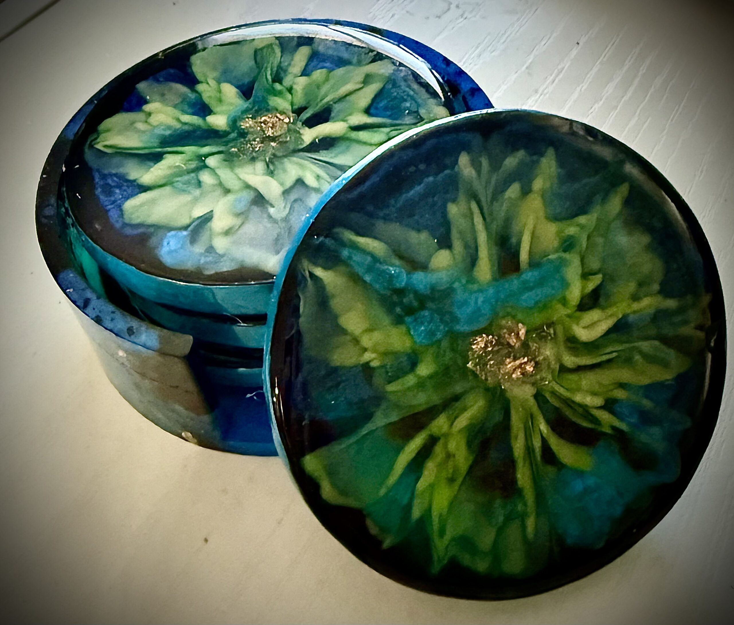 Voice of Resin image0-3